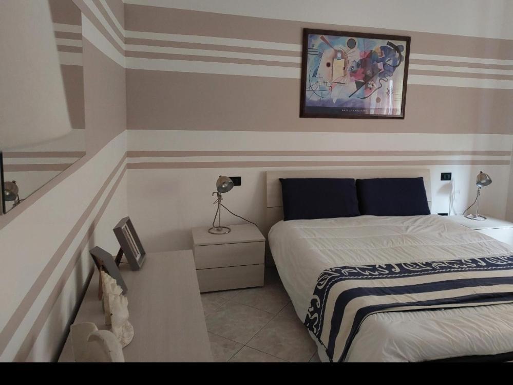 Casa T.U.A. Apartment Sale Marasino Exterior foto